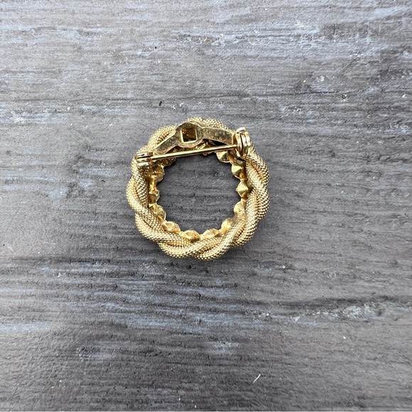 Round Pin - Picture 2 of 2